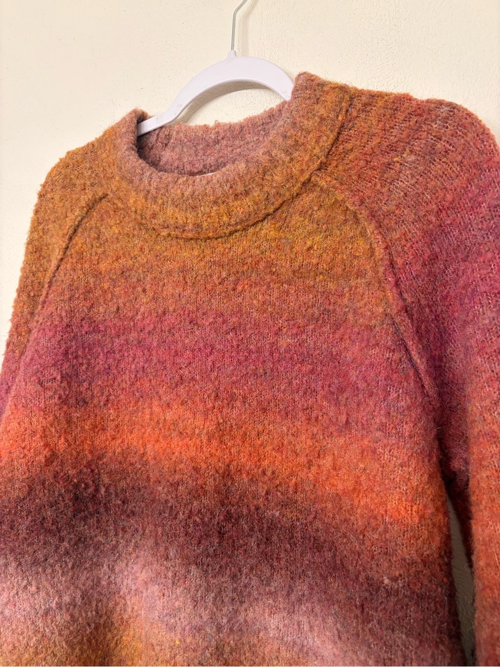 Natural Life Women’s Mauve/Rust/Pink Oversized Ombre Crewneck Sweater Medium - Picture 2 of 5